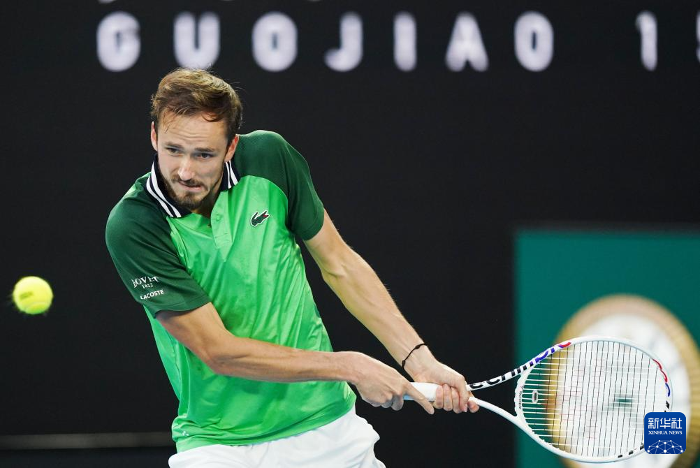 体育西甲：皇马4-2阿尔梅里亚 稳居积分榜第二位