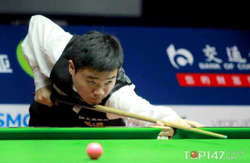 体育中超：上海申花1-1逼平武汉三镇